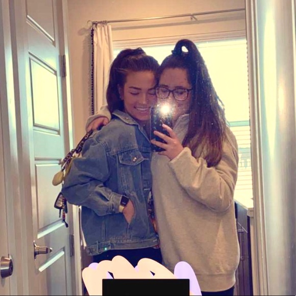 Meet your Posher, Anna - Picture 3 of 4